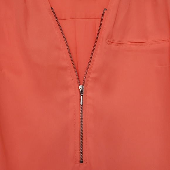 Dynamite neon coral blouse - Picture 3 of 7